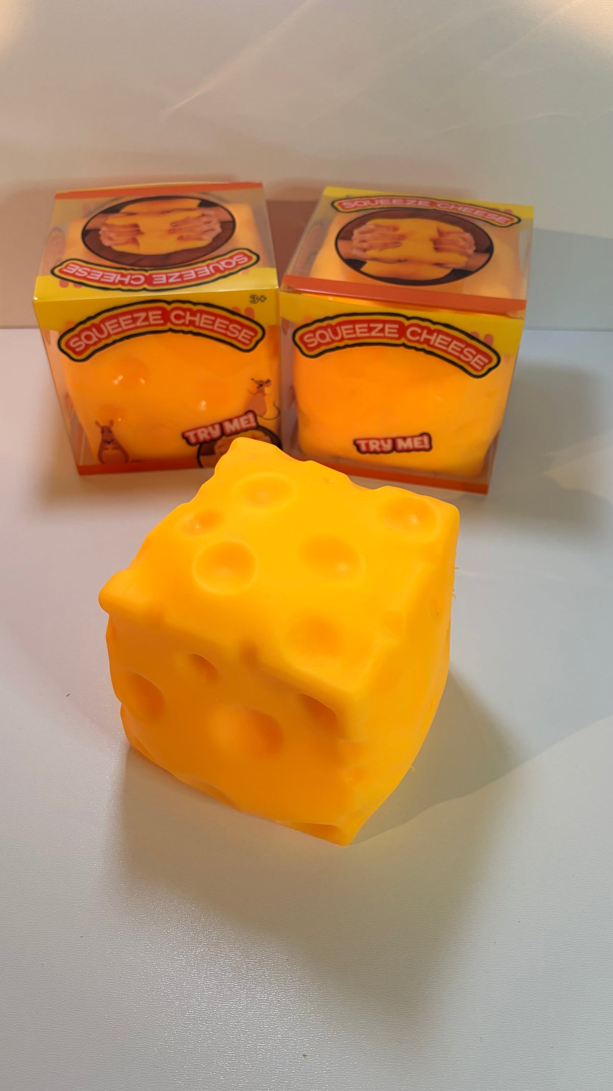 Jumbo squeeze me cheese